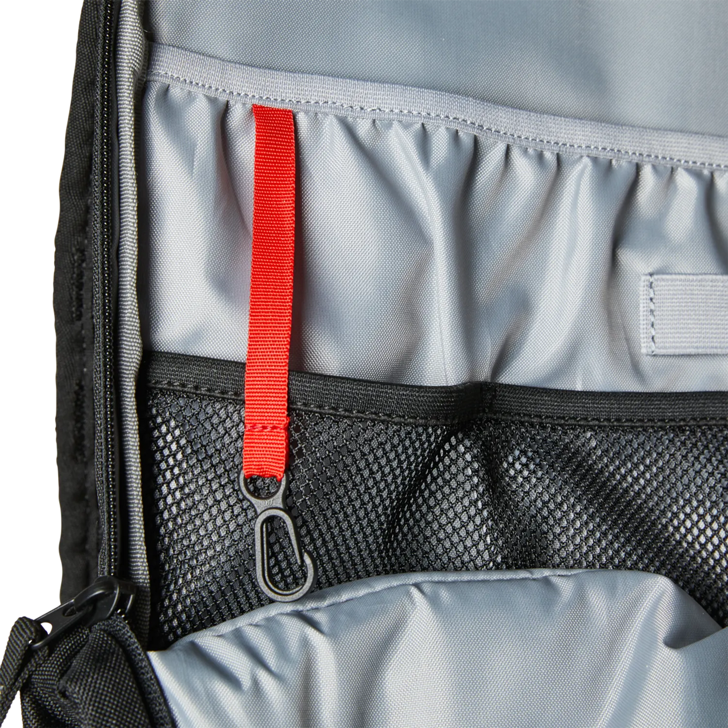 Mochila De Hidratacion FOX Utility 6L.