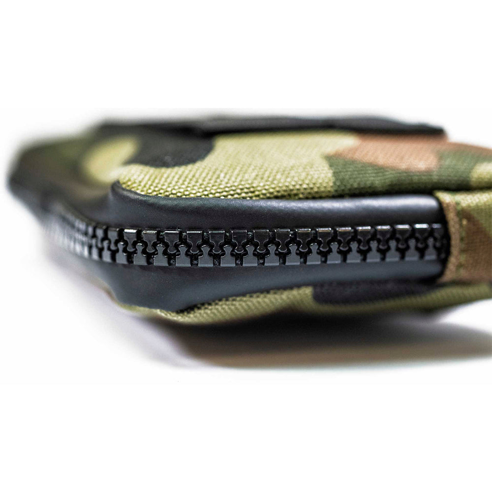 MUC-OFF ESTUCHE PARA ARTICULOS ESENCIALES – CAMUFLAGE