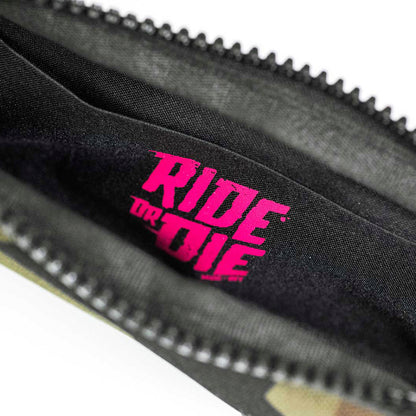 MUC-OFF ESTUCHE PARA ARTICULOS ESENCIALES – CAMUFLAGE